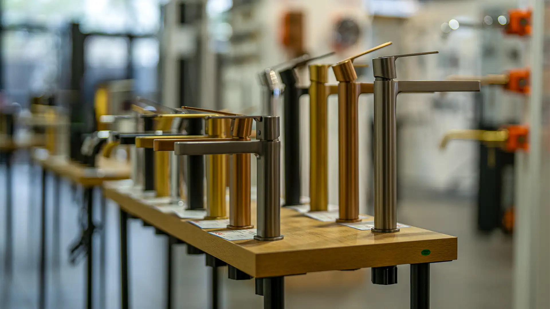 Robinetterie Concept Habitat Robinetterie en or, metal Concept Habitat