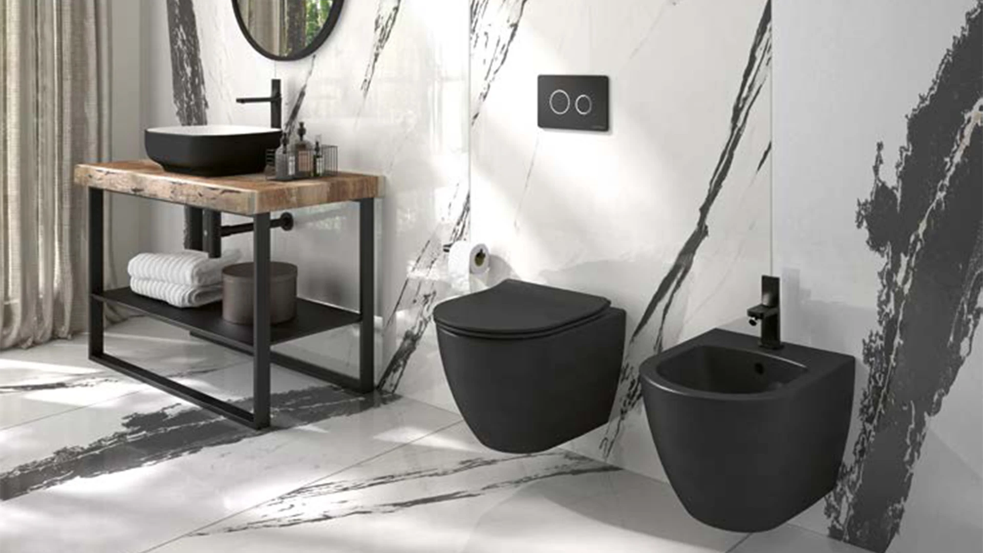 WC Sanindusa WC suspendus noir et marbre blanc Sanindusa