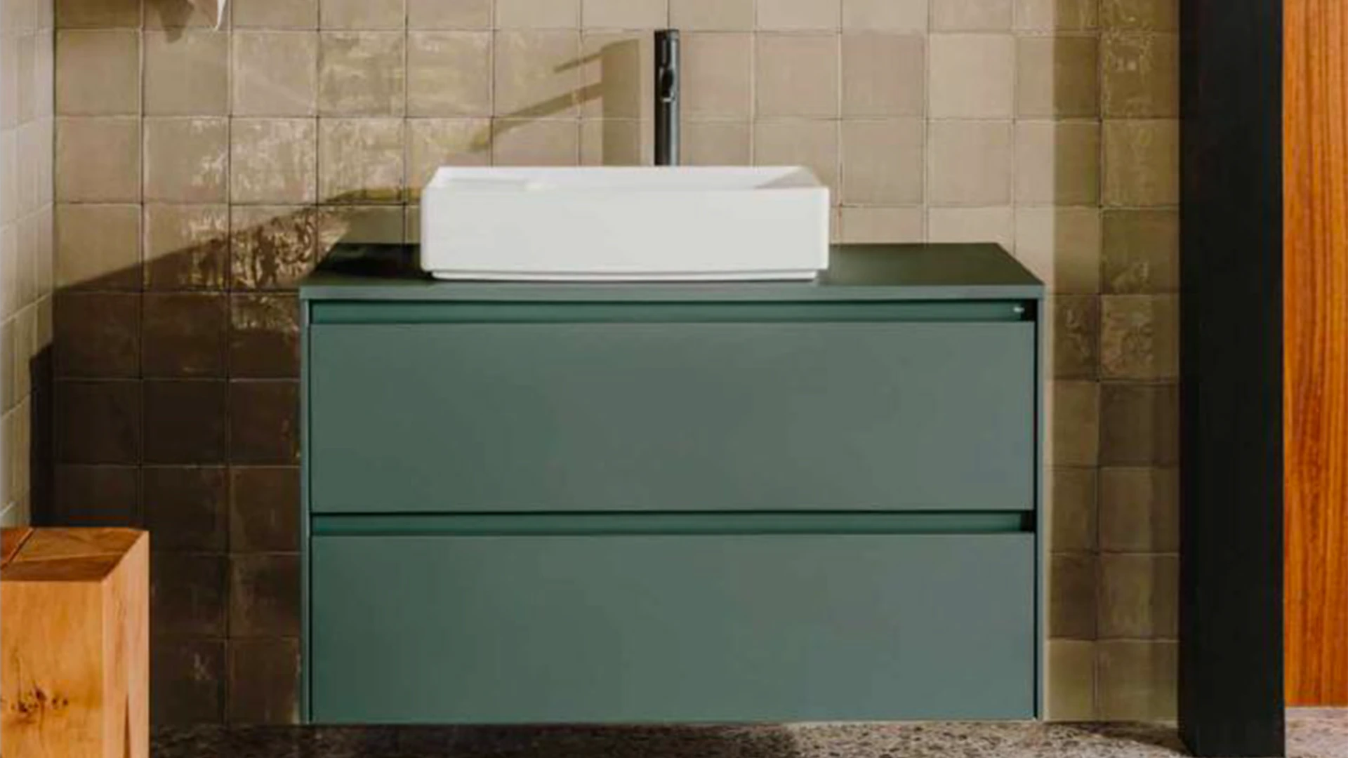 Meuble en bois vert suspendus Roca